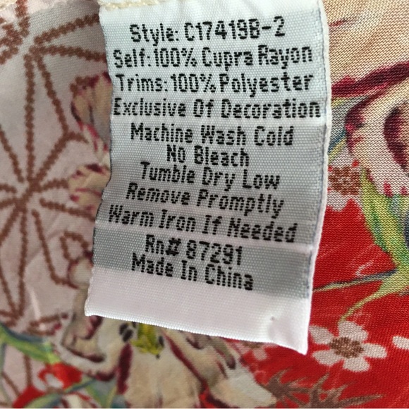 Johnny Was Embroidered Floral Print Boho Tunic Top – 100% Rayon Red & Gray Sz L - Picture 12 of 13